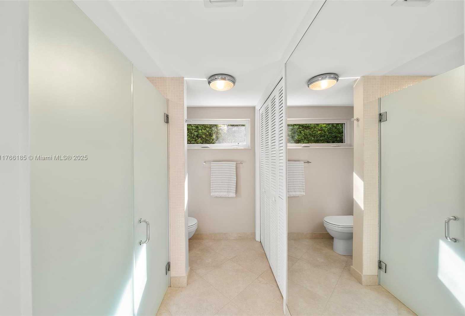 Small Image of 5251 LA GORCE DR, Miami Beach Number 31