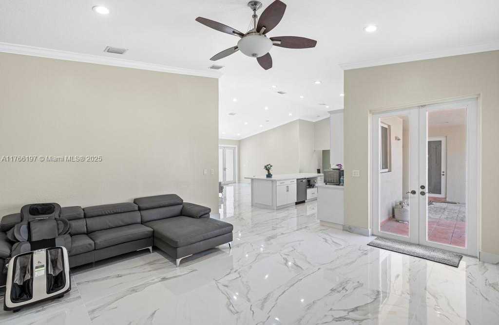 Small Image of 9201 SOUTH WEST 170TH LN, Palmetto Bay Number 20