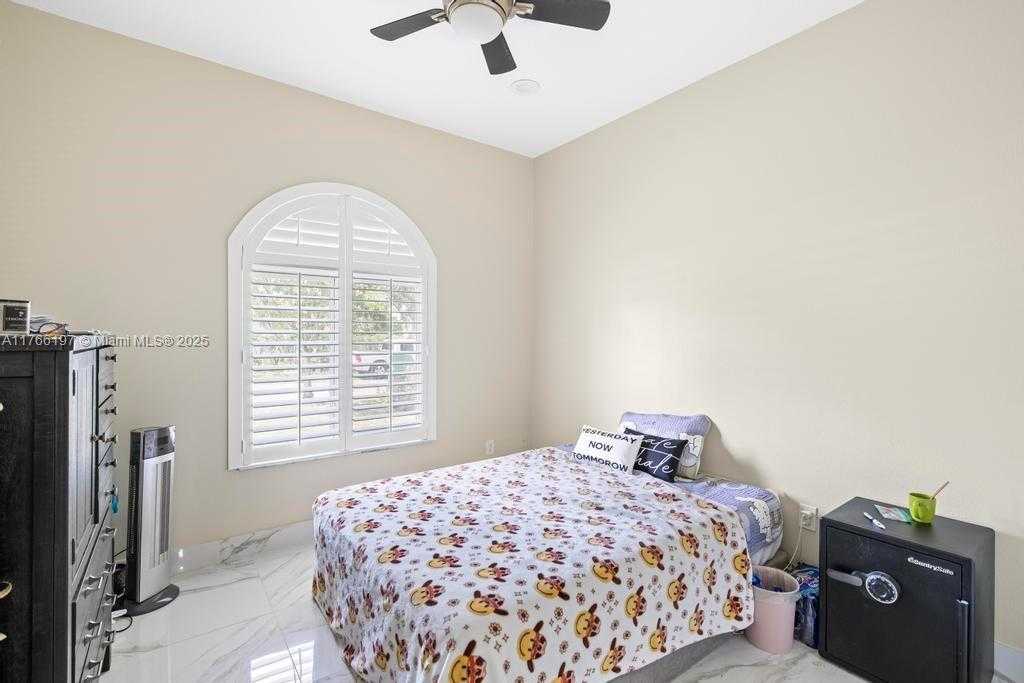 Small Image of 9201 SOUTH WEST 170TH LN, Palmetto Bay Number 30