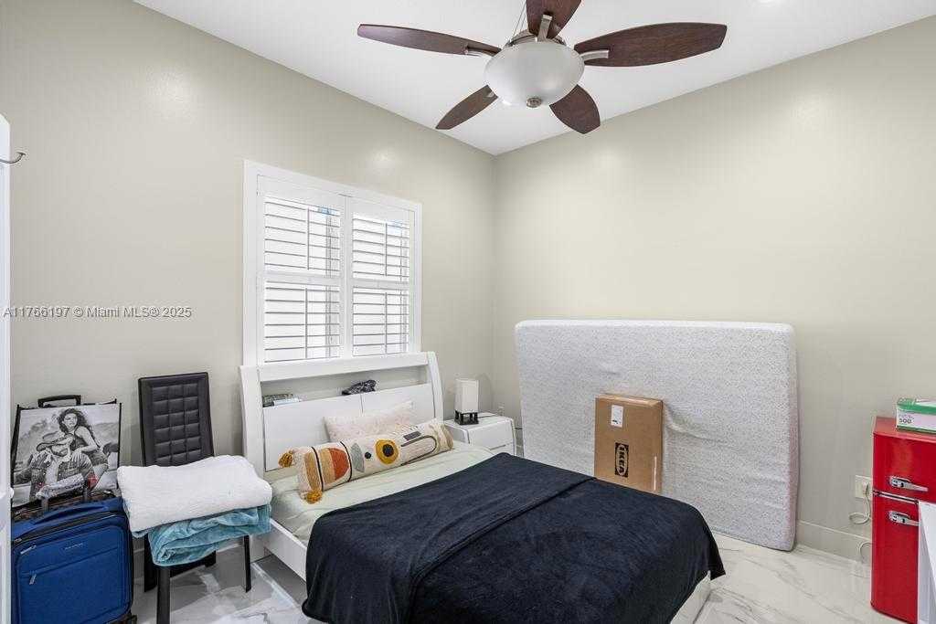 Small Image of 9201 SOUTH WEST 170TH LN, Palmetto Bay Number 31