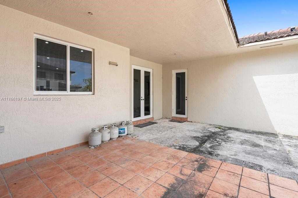 Small Image of 9201 SOUTH WEST 170TH LN, Palmetto Bay Number 35