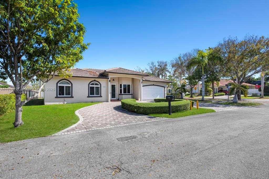 Small Image of 9201 SOUTH WEST 170TH LN, Palmetto Bay Number 6