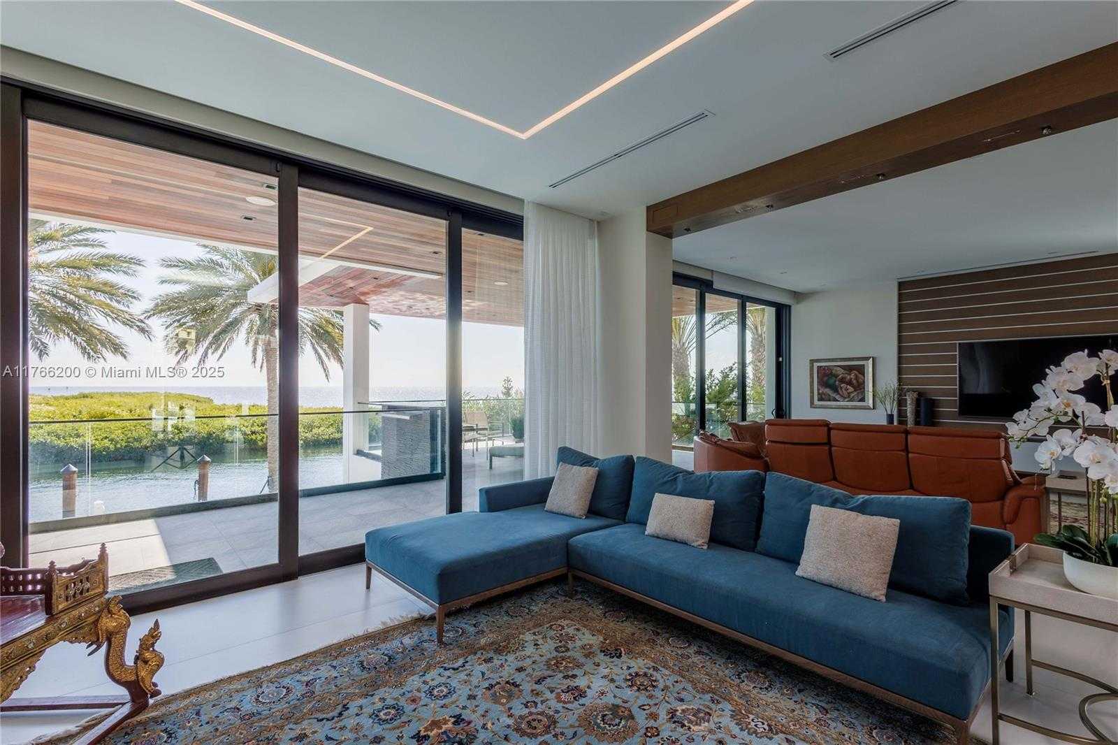Small Image of 13009 MAR ST, Coral Gables Number 21