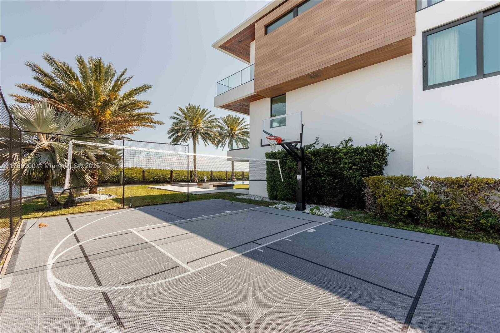 Small Image of 13009 MAR ST, Coral Gables Number 37