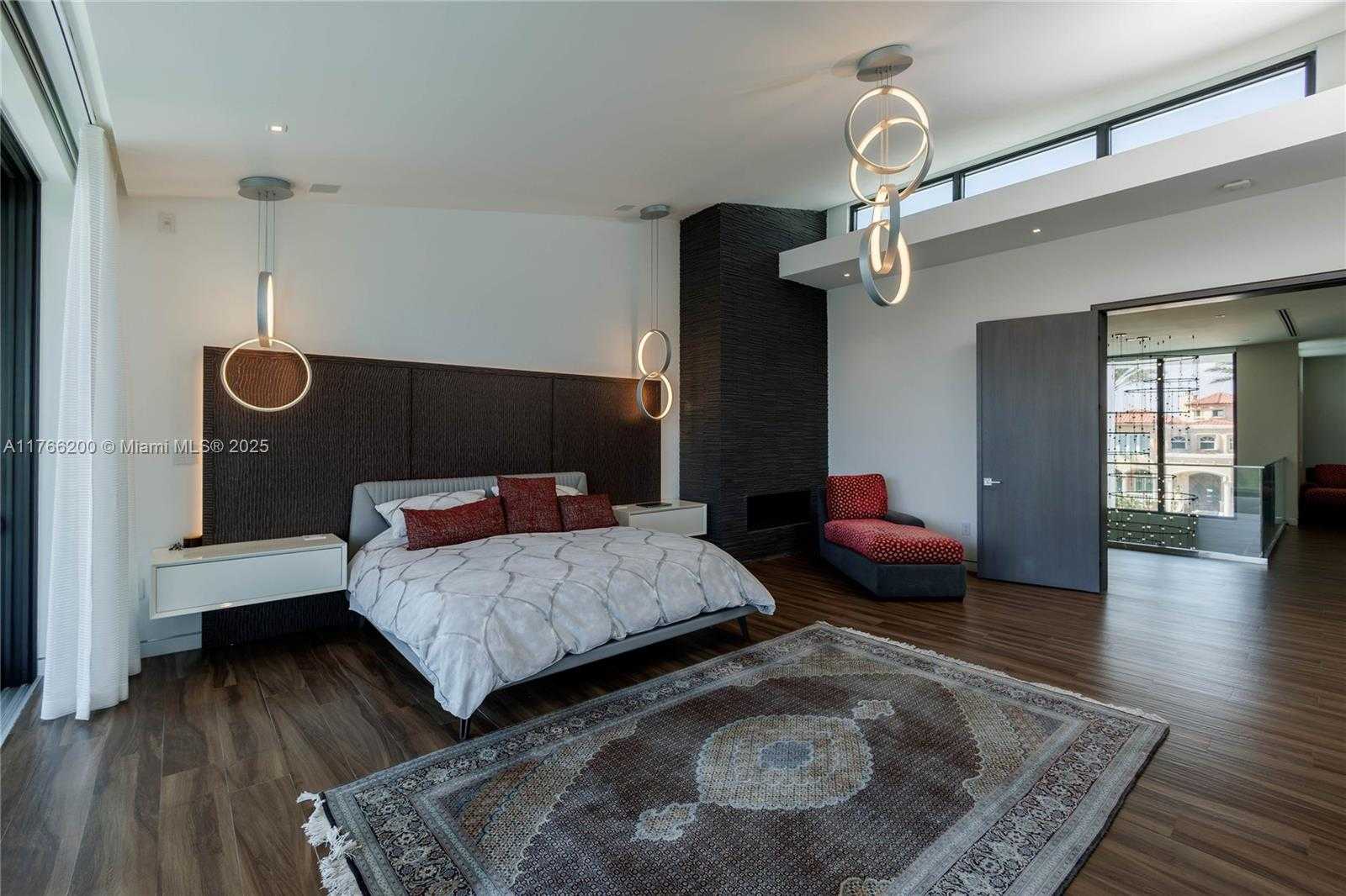 Small Image of 13009 MAR ST, Coral Gables Number 39