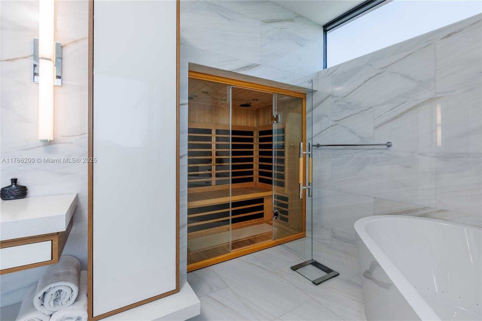 Small Image of 13009 MAR ST, Coral Gables Number 46