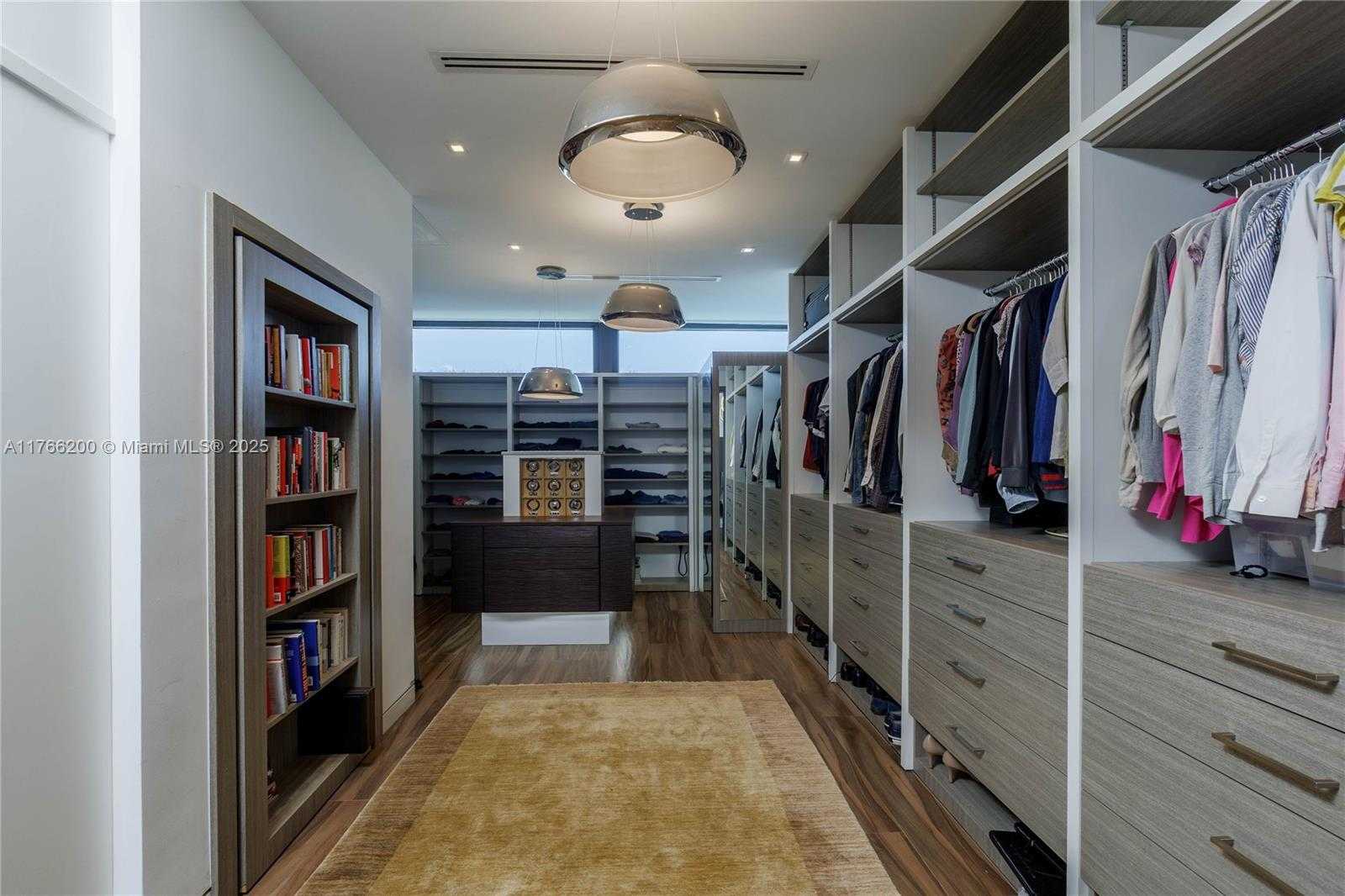 Small Image of 13009 MAR ST, Coral Gables Number 49