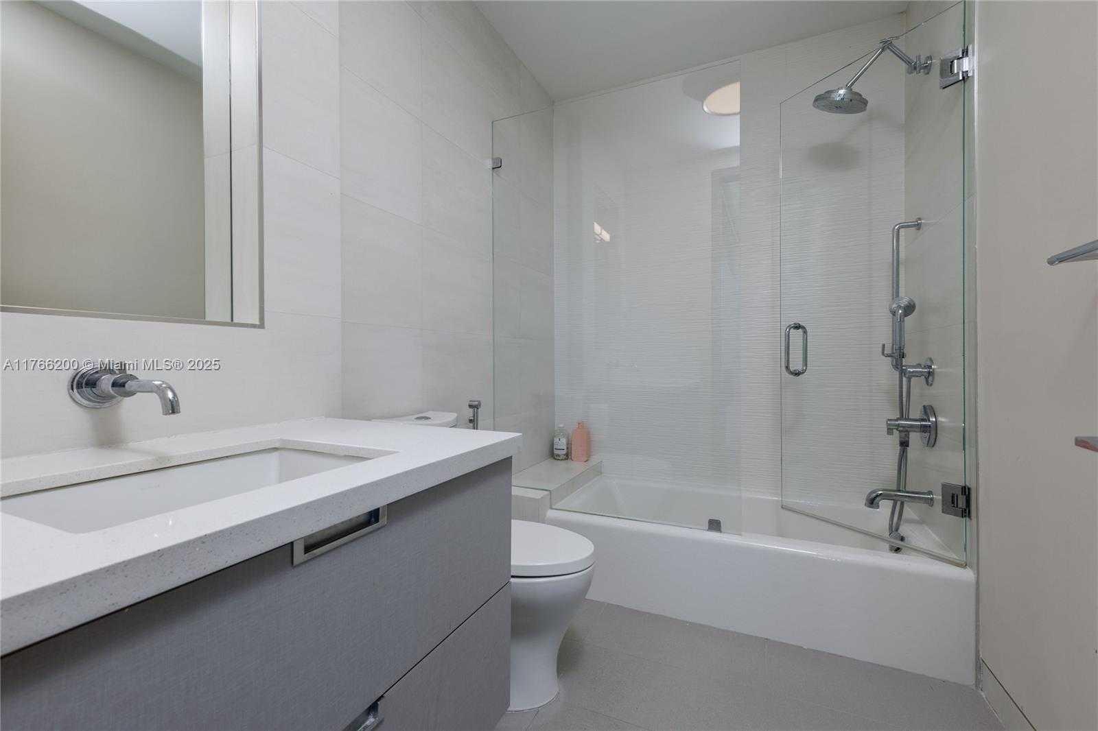 Small Image of 13009 MAR ST, Coral Gables Number 61