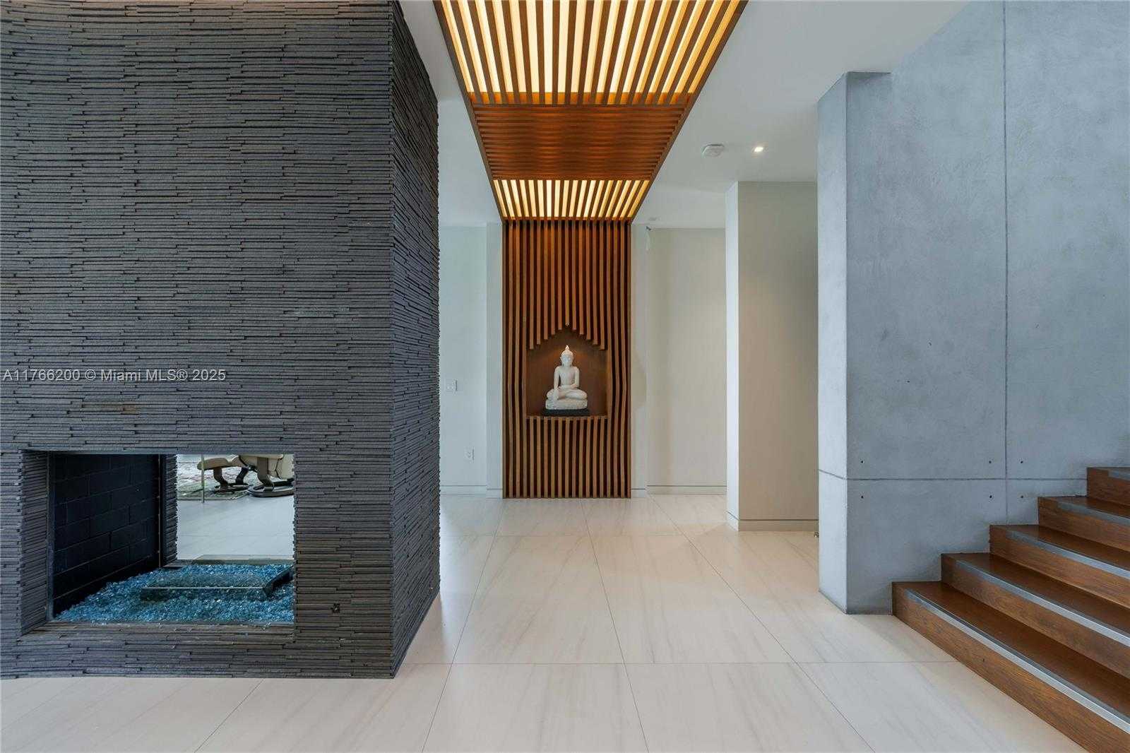 Small Image of 13009 MAR ST, Coral Gables Number 82