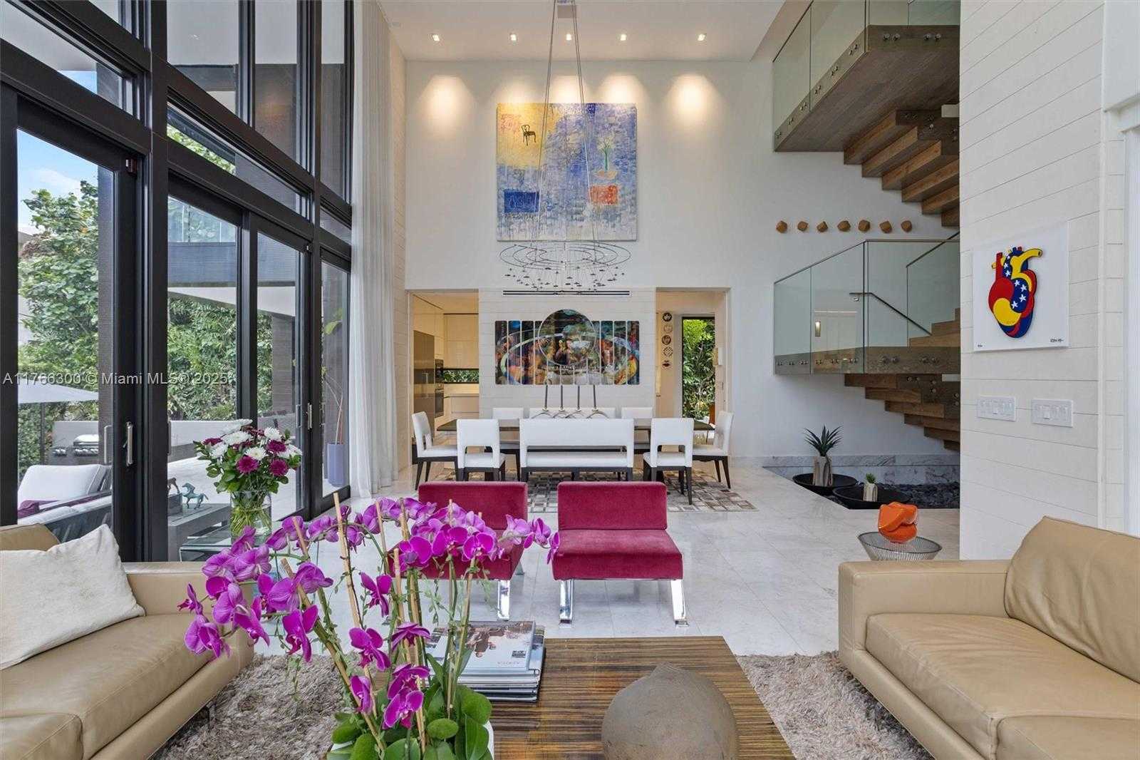 Small Image of 610 HARBOR CIR, Key Biscayne Number 11
