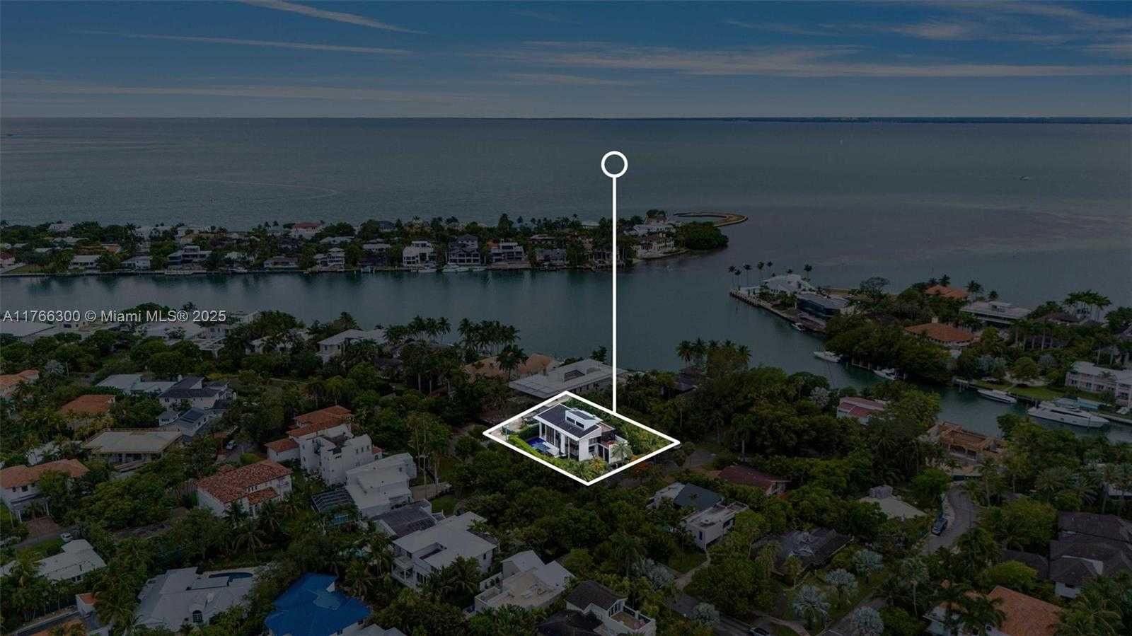 Small Image of 610 HARBOR CIR, Key Biscayne Number 66