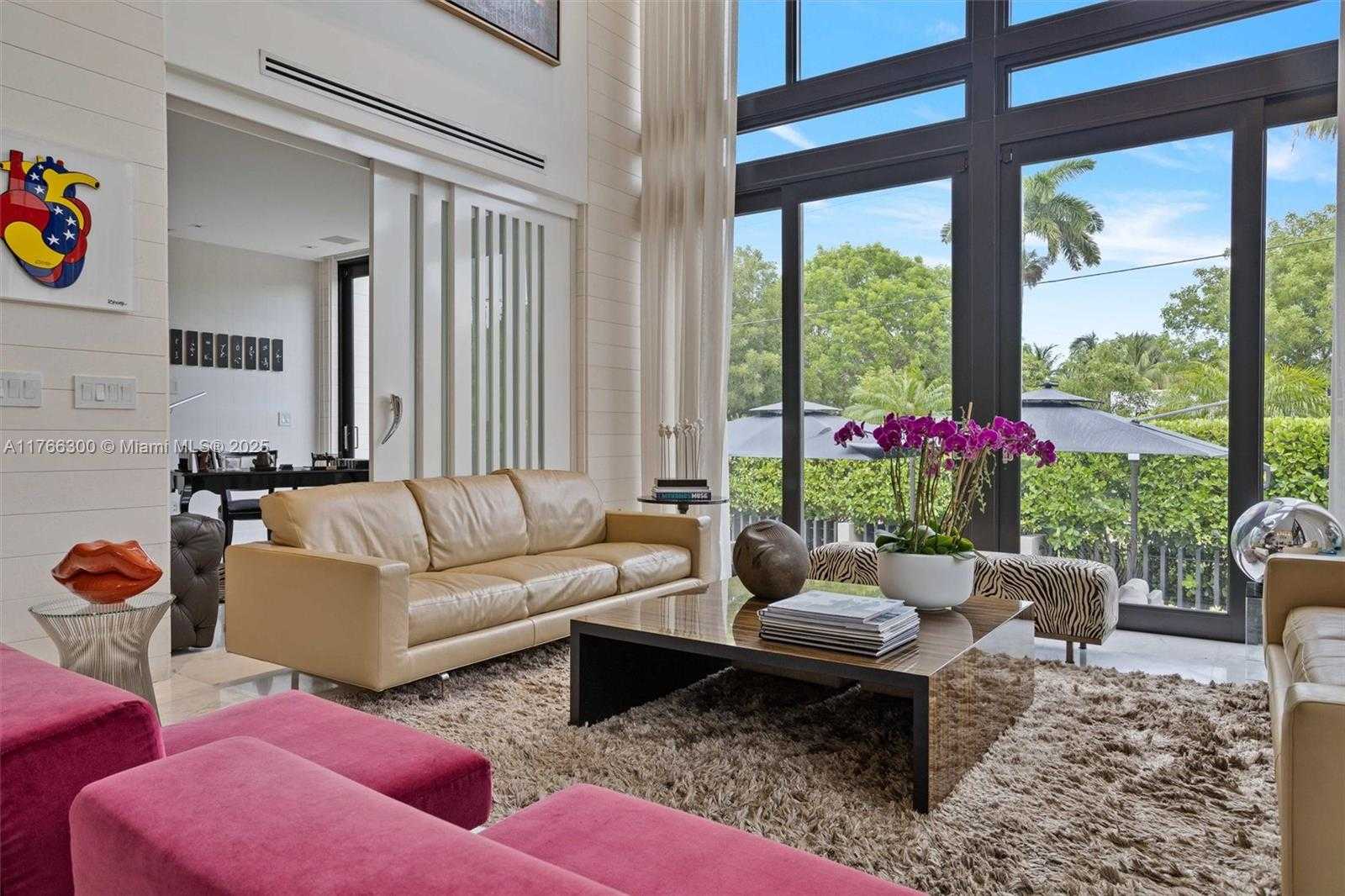 Small Image of 610 HARBOR CIR, Key Biscayne Number 8
