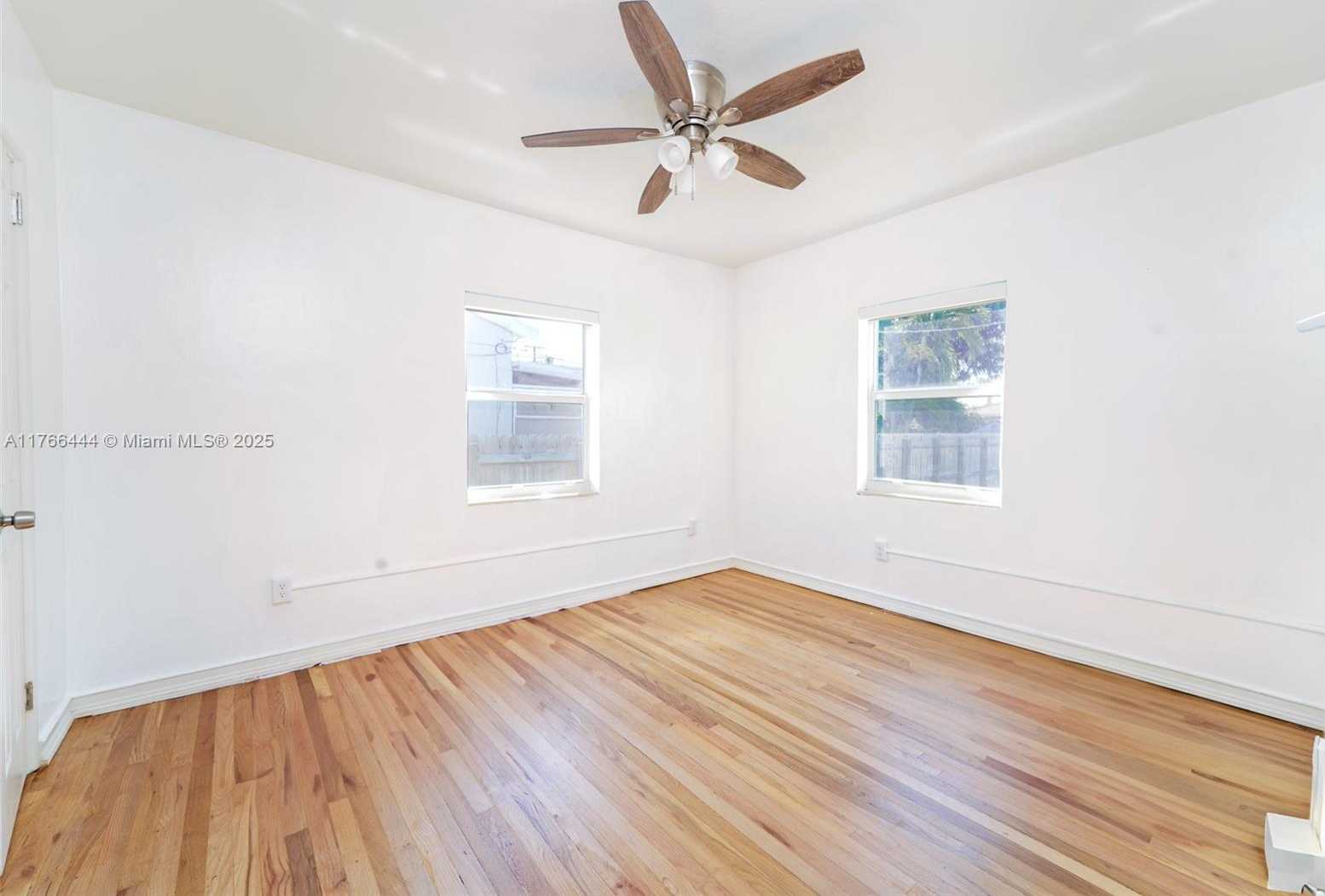 Small Image of 1504 FUNSTON ST, Hollywood Number 14