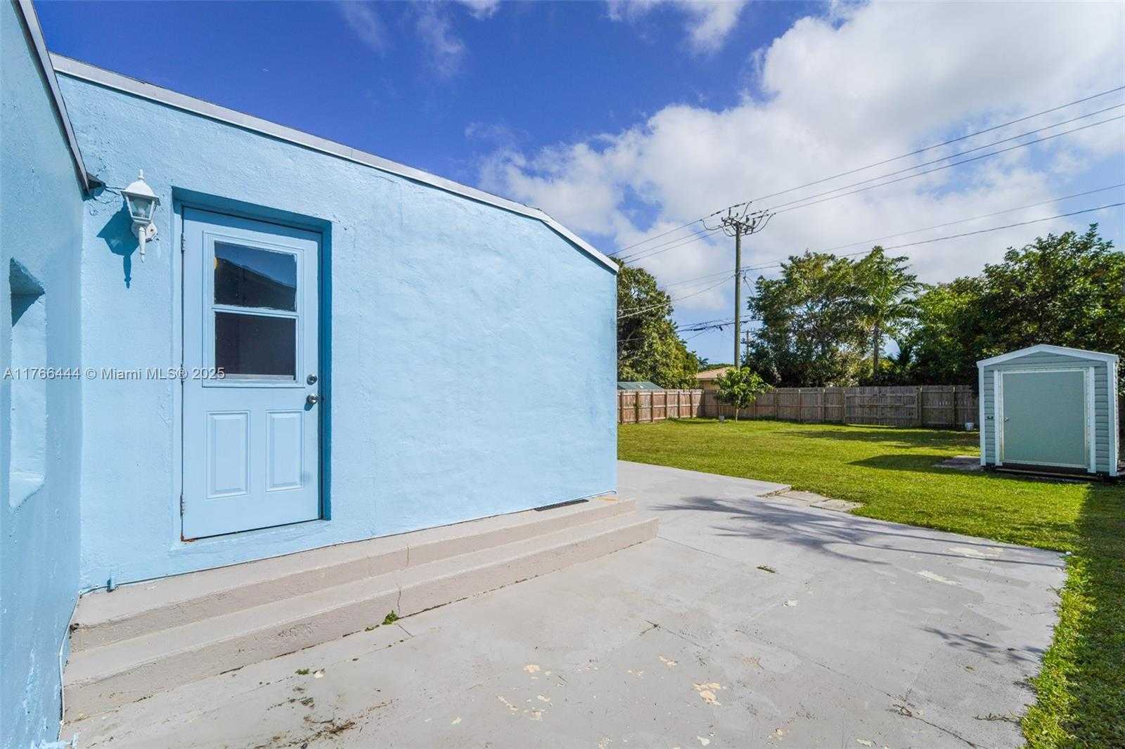 Small Image of 1504 FUNSTON ST, Hollywood Number 16