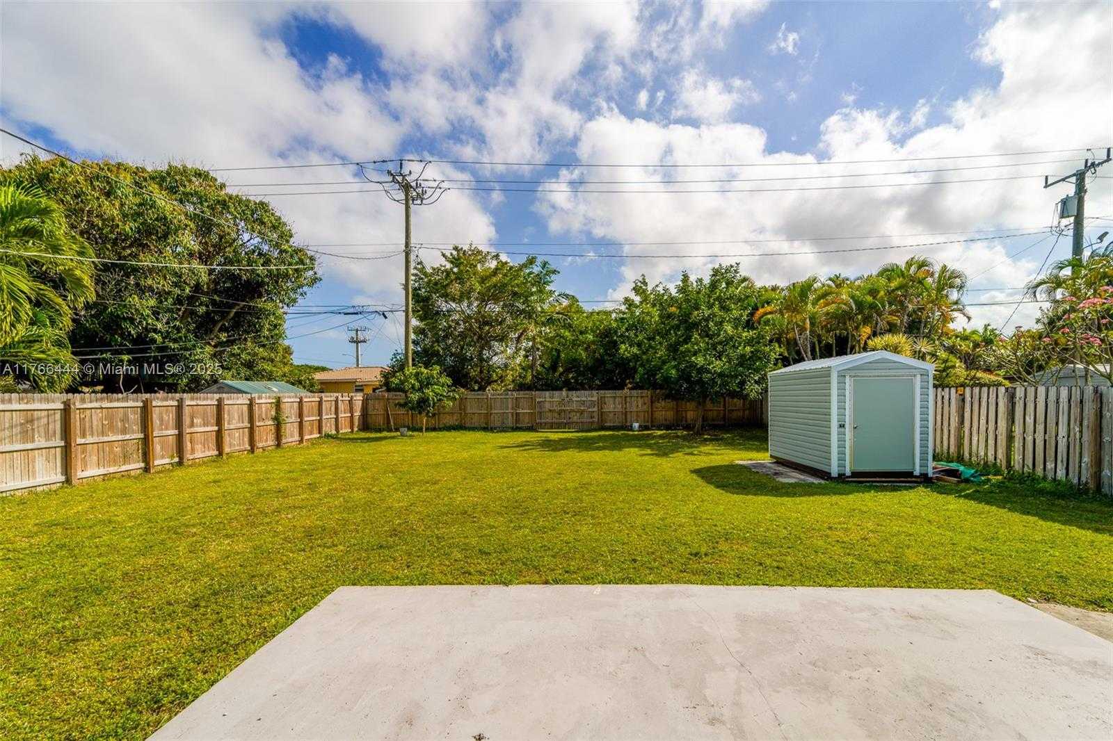 Small Image of 1504 FUNSTON ST, Hollywood Number 17