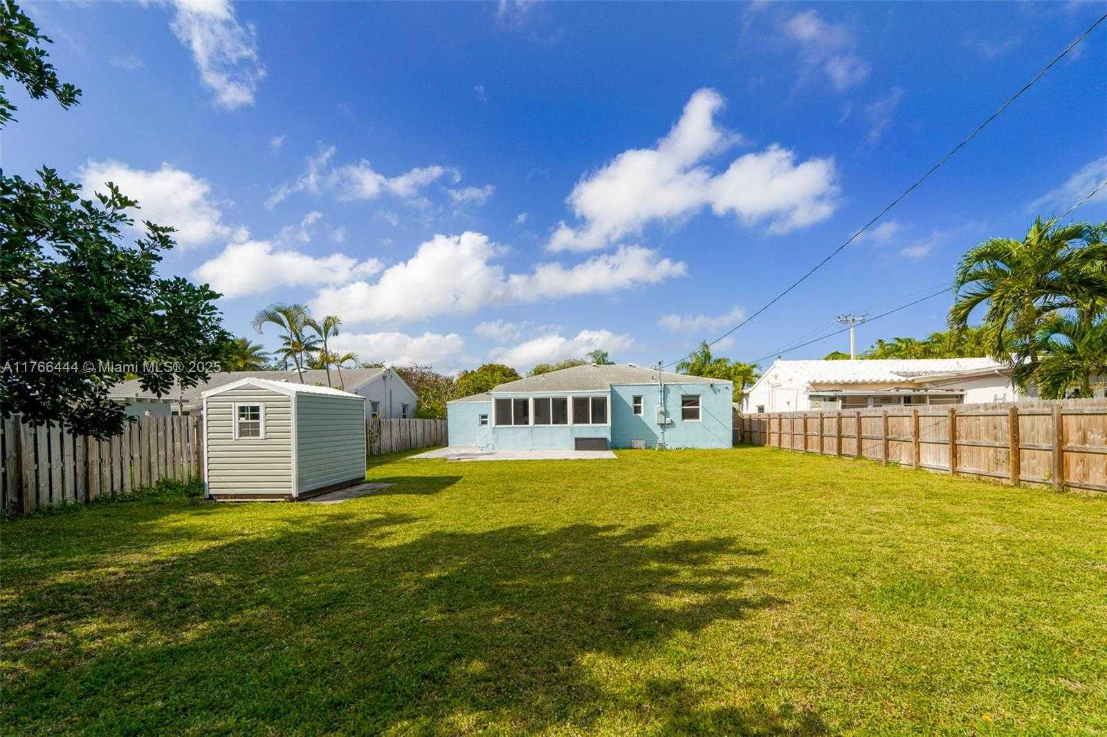 Small Image of 1504 FUNSTON ST, Hollywood Number 20
