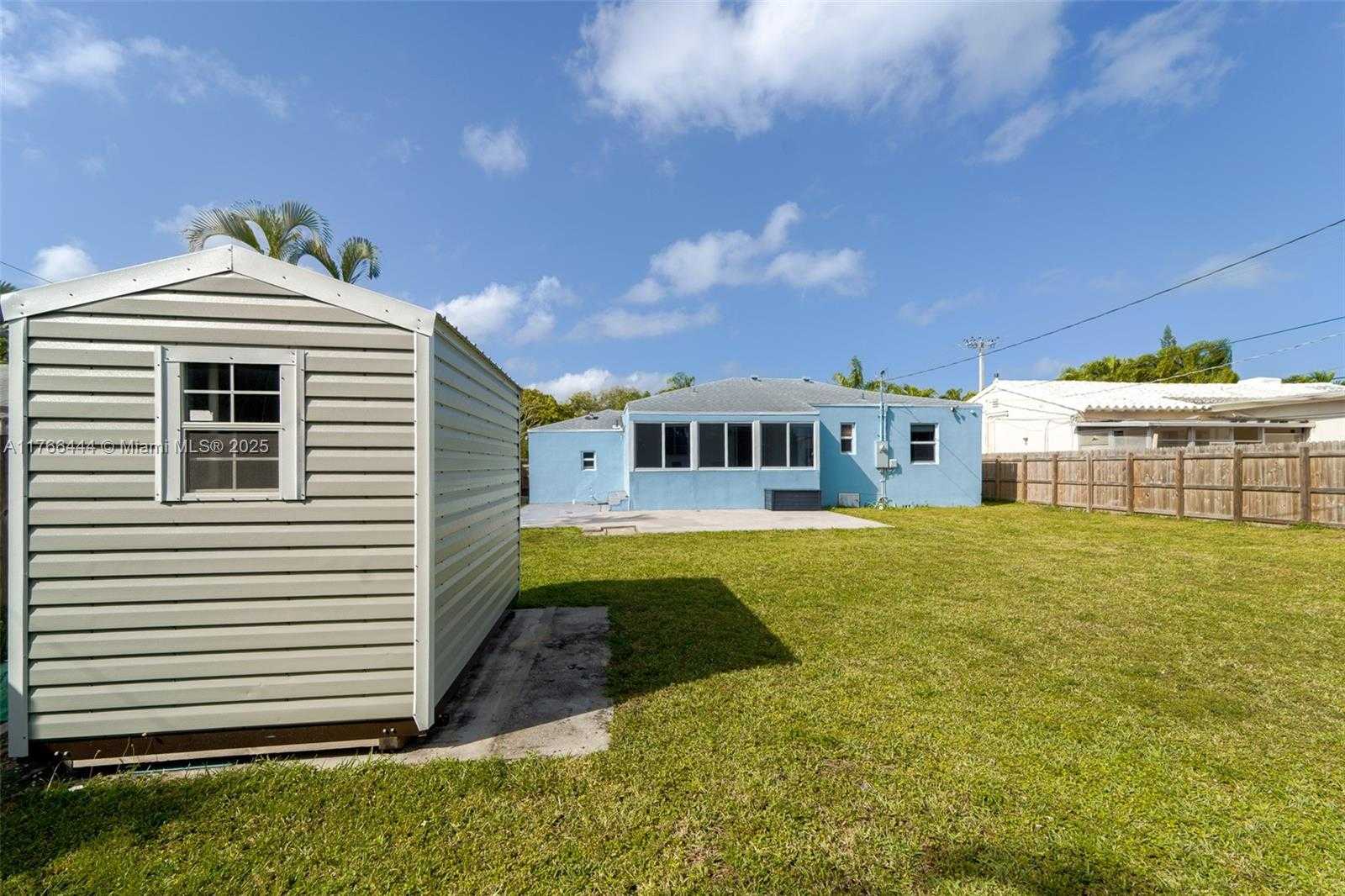 Small Image of 1504 FUNSTON ST, Hollywood Number 21