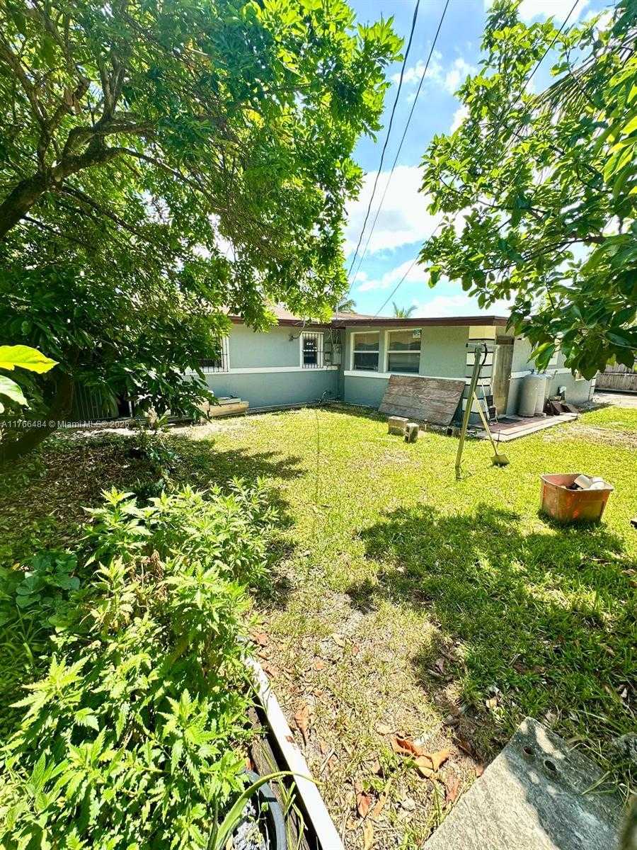 Small Image of 2941 NORTH WEST 173RD TER, Miami Gardens Number 14