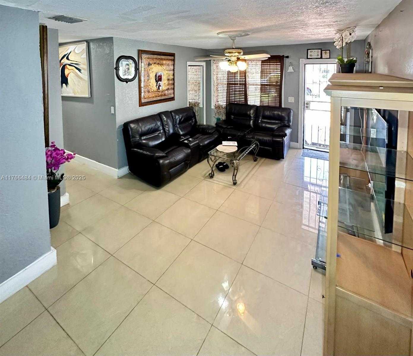 Small Image of 2941 NORTH WEST 173RD TER, Miami Gardens Number 5