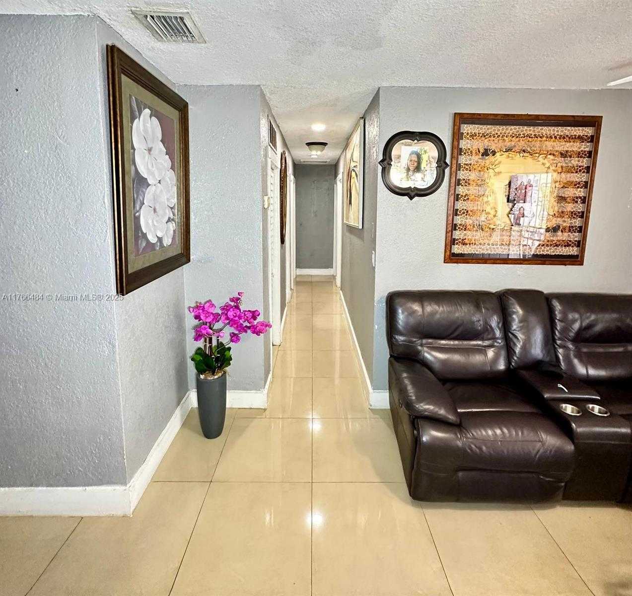 Small Image of 2941 NORTH WEST 173RD TER, Miami Gardens Number 6