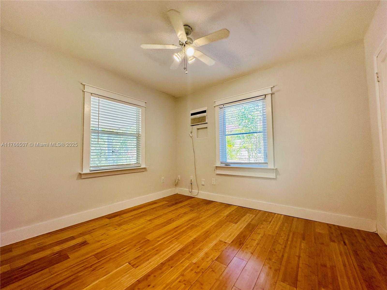 Small Image of 765 NORTH WEST 125TH ST, North Miami Number 15