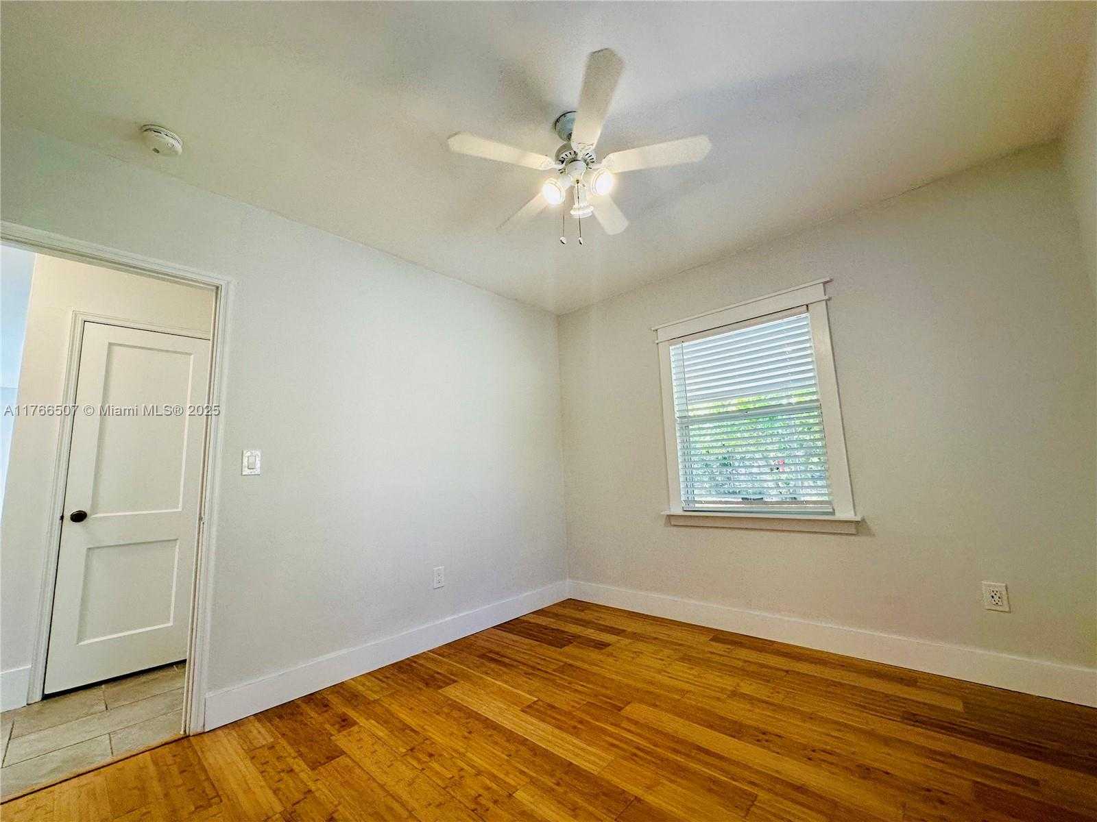 Small Image of 765 NORTH WEST 125TH ST, North Miami Number 17