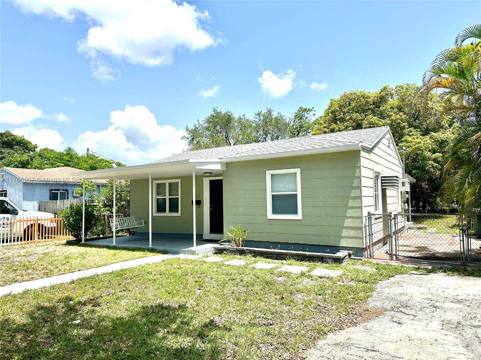 Small Image of 765 NORTH WEST 125TH ST, North Miami Number 2