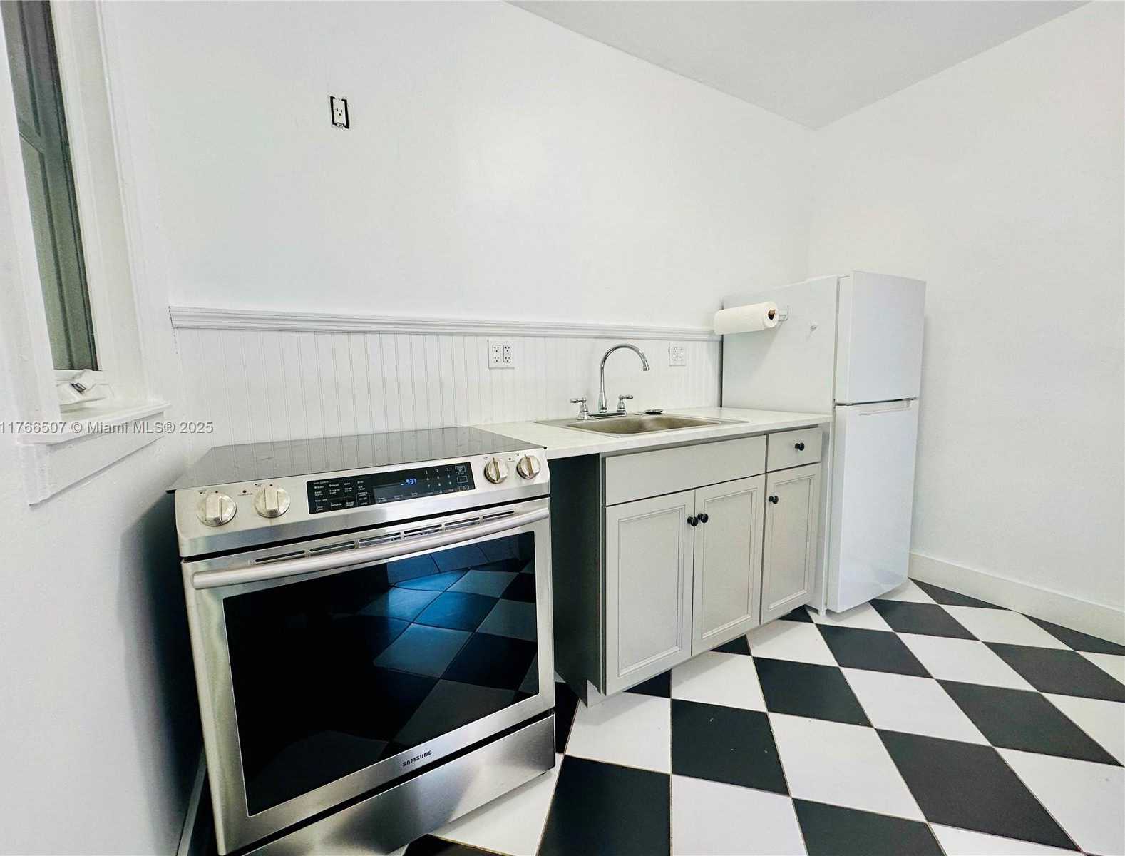Small Image of 765 NORTH WEST 125TH ST, North Miami Number 8