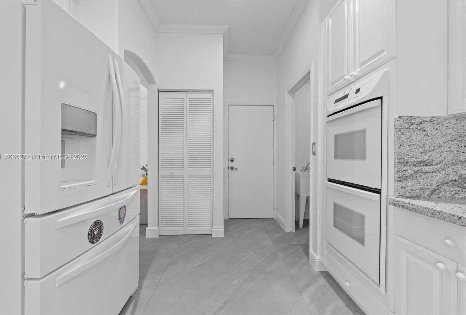 Small Image of 6216 NORTH WEST 113TH CT, Doral Number 20