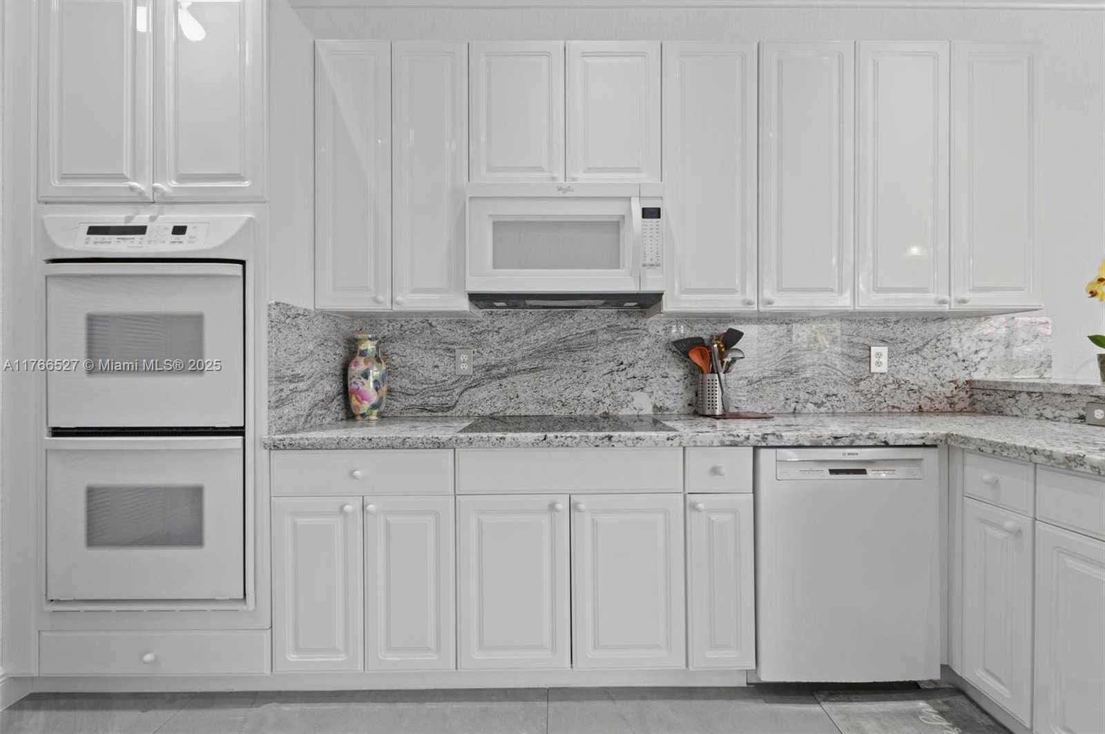 Small Image of 6216 NORTH WEST 113TH CT, Doral Number 21