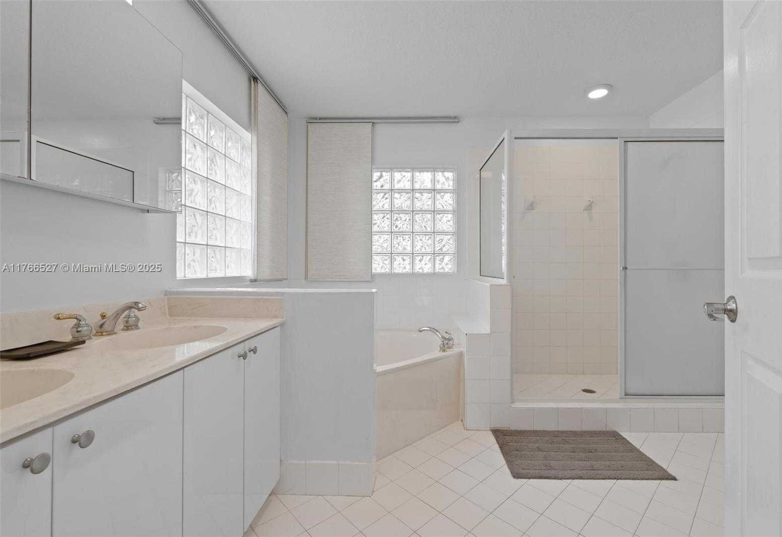 Small Image of 6216 NORTH WEST 113TH CT, Doral Number 28