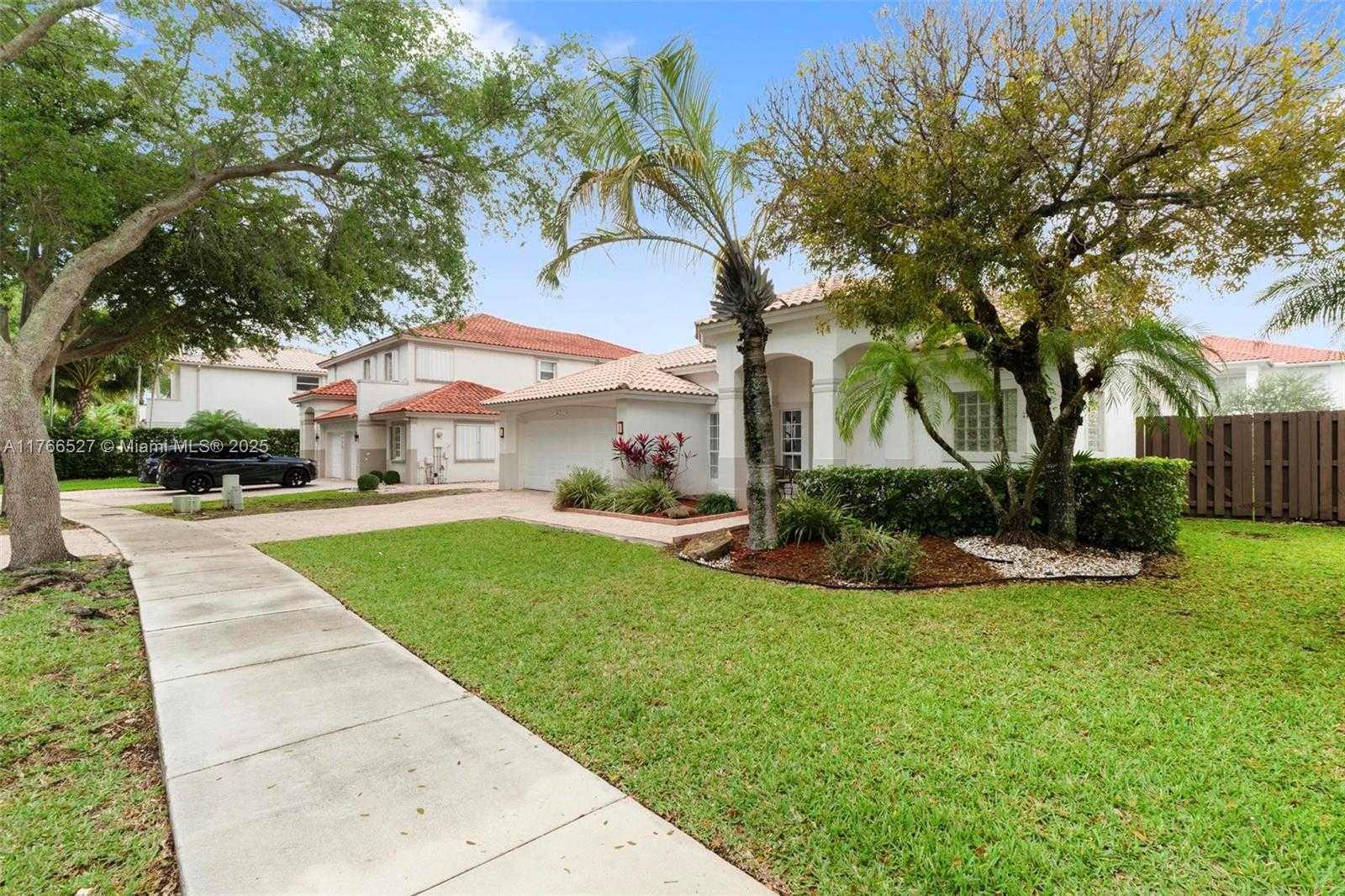 Small Image of 6216 NORTH WEST 113TH CT, Doral Number 4