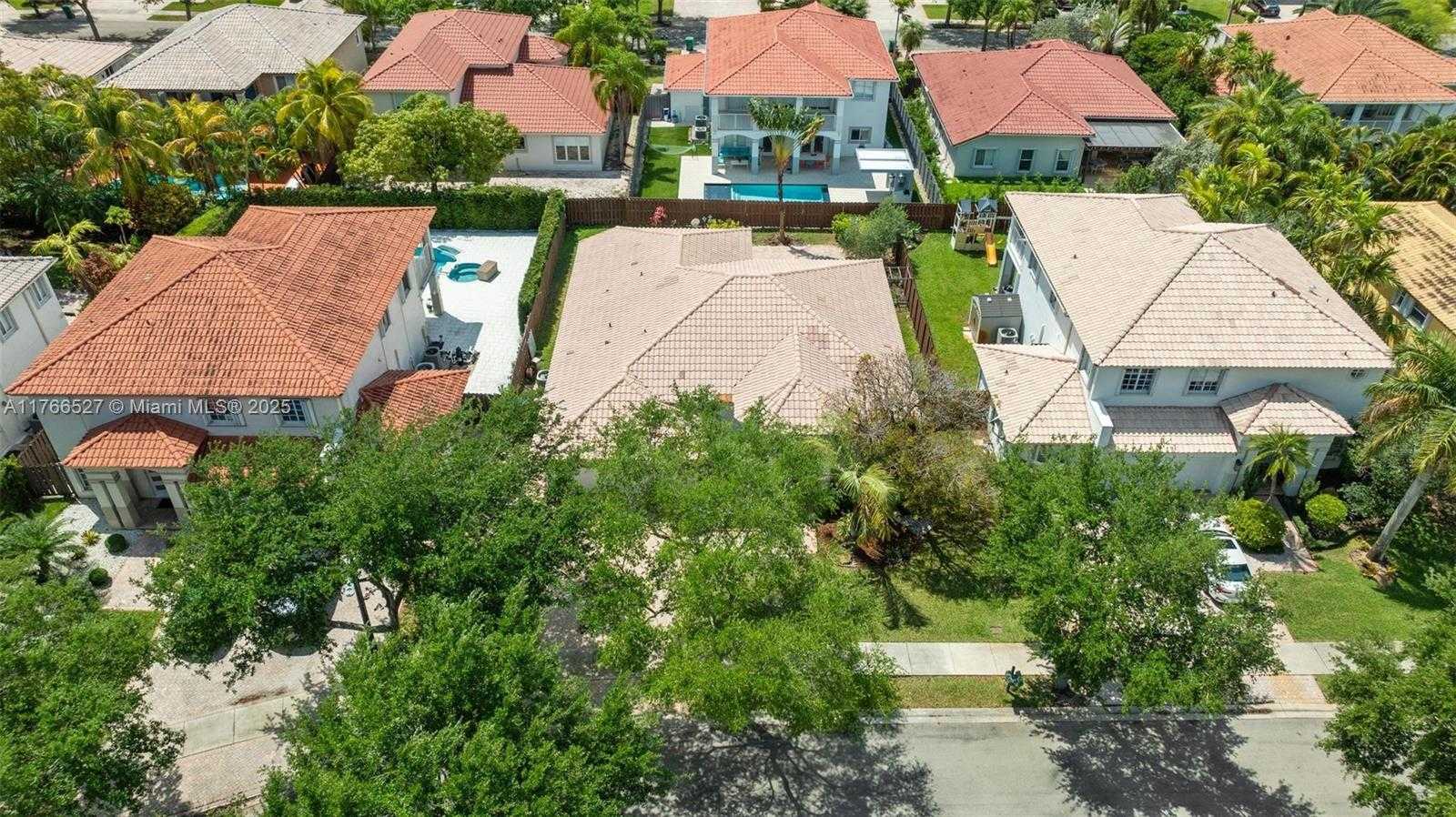 Small Image of 6216 NORTH WEST 113TH CT, Doral Number 50