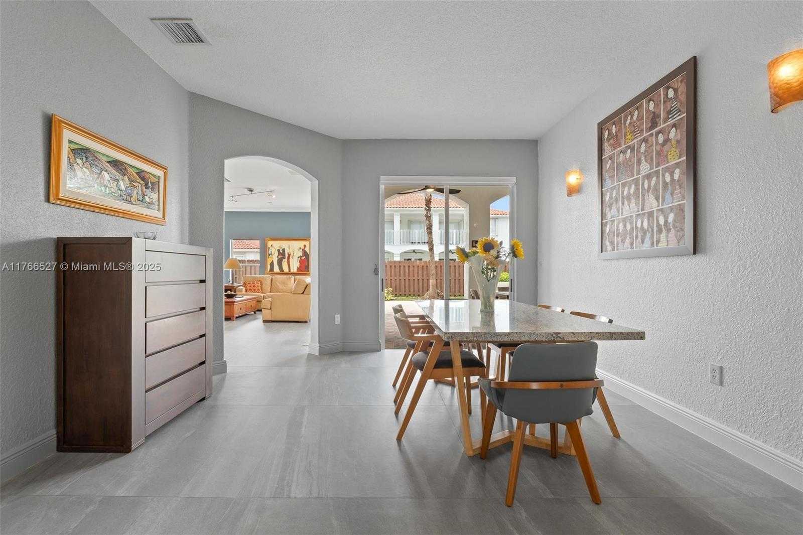 Small Image of 6216 NORTH WEST 113TH CT, Doral Number 9