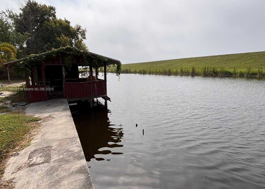 Small Image of 5390 US HWY 441 SE, Okeechobee Number 15