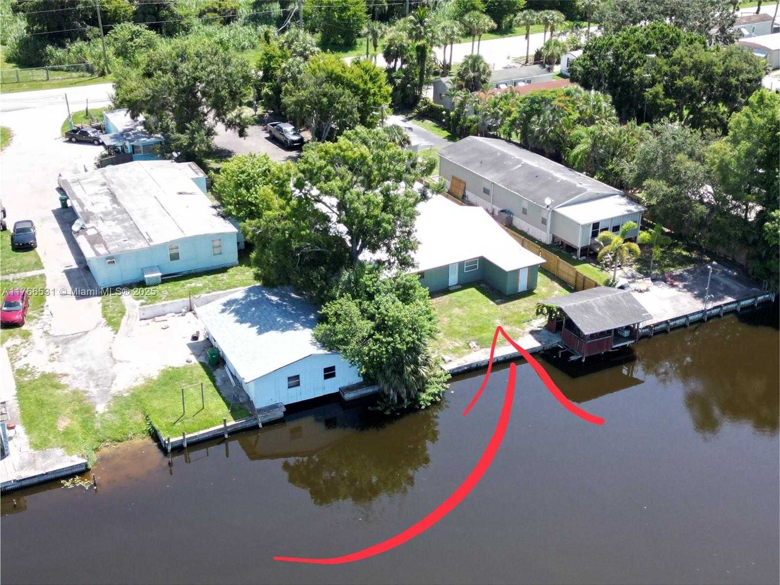 Small Image of 5390 US HWY 441 SE, Okeechobee Number 3