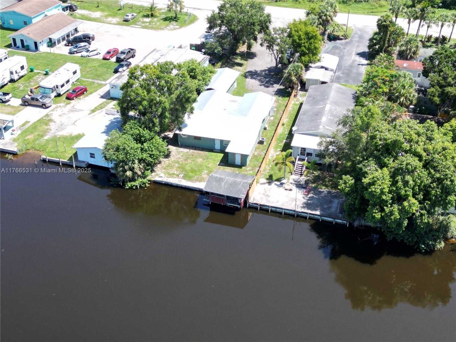 Small Image of 5390 US HWY 441 SE, Okeechobee Number 31