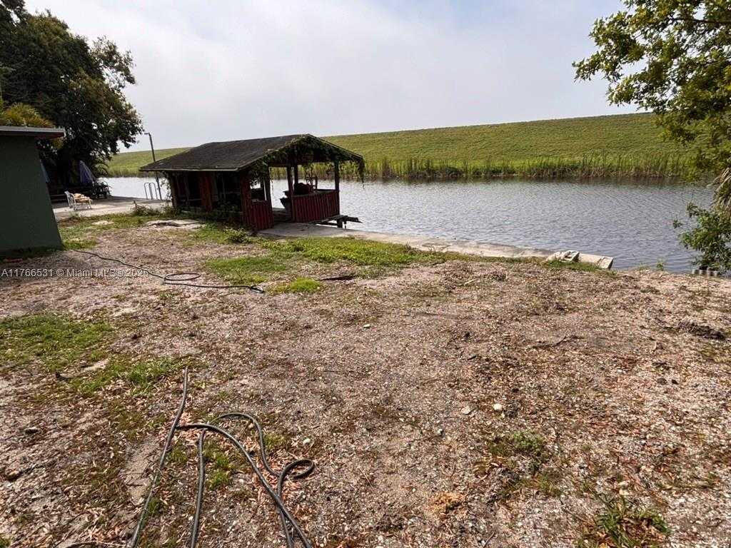 Small Image of 5390 US HWY 441 SE, Okeechobee Number 4