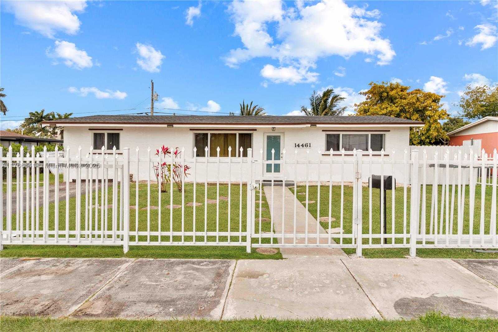 Small Image of 14461 SOUTH WEST 285TH ST, Homestead Number 2