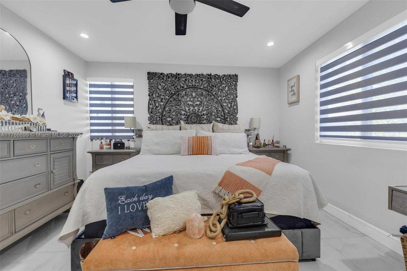 Small Image of 16950 SOUTH WEST 188TH ST, Miami Number 19