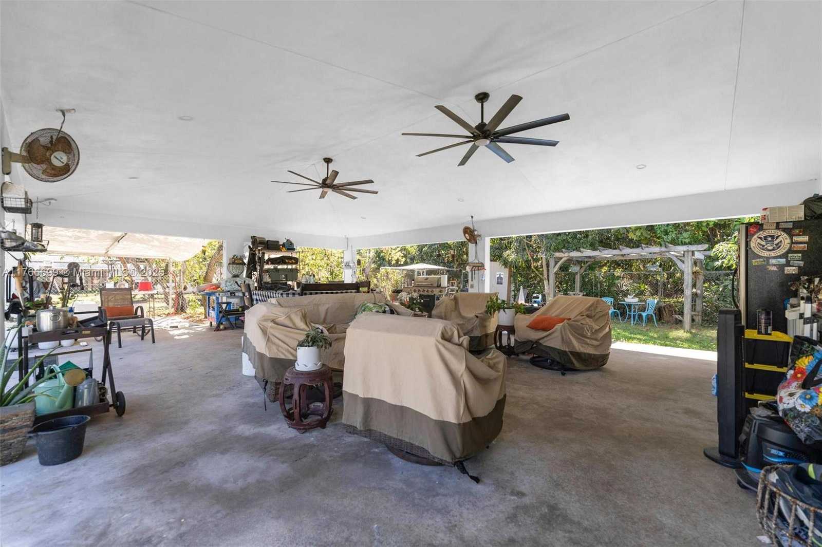 Small Image of 16950 SOUTH WEST 188TH ST, Miami Number 26