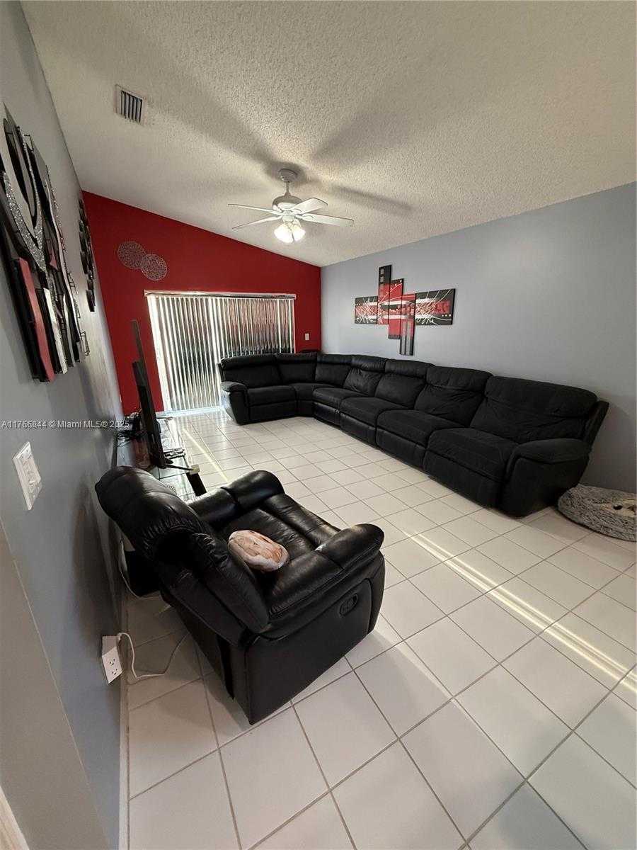 Small Image of 1026 NORTH WEST 170TH AVE, Pembroke Pines Number 15