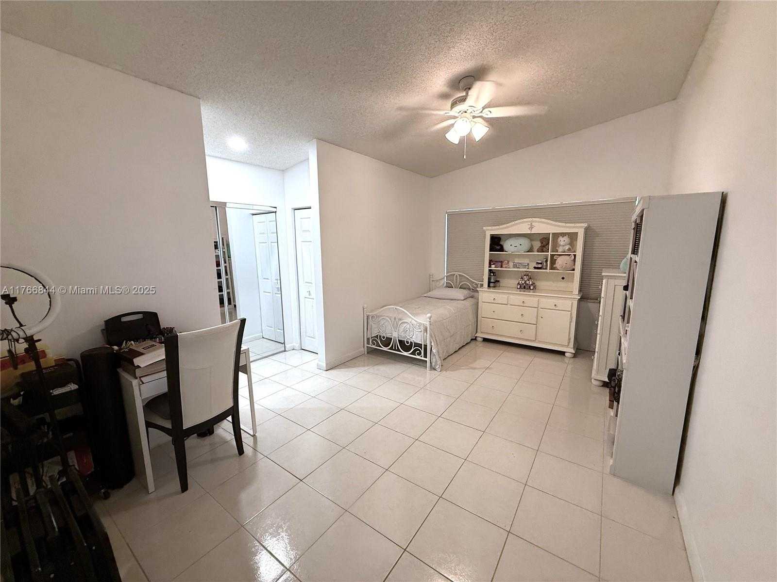 Small Image of 1026 NORTH WEST 170TH AVE, Pembroke Pines Number 21