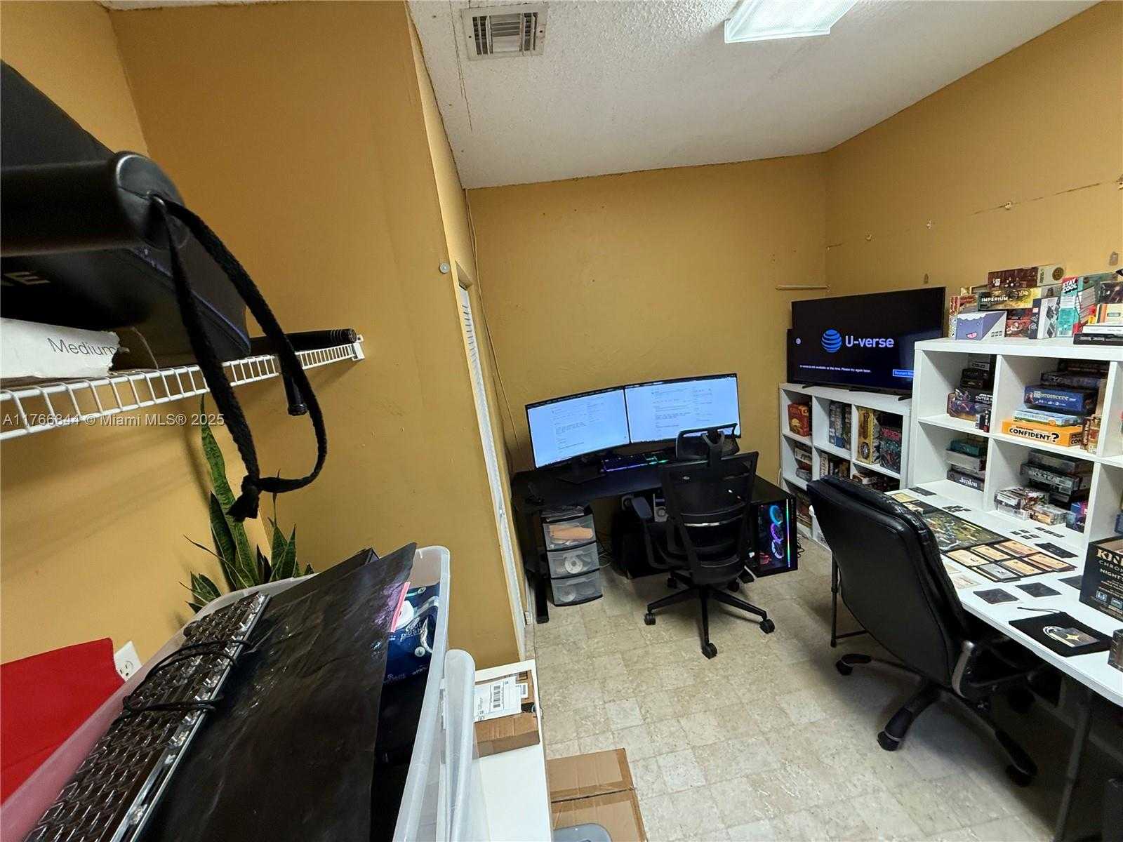 Small Image of 1026 NORTH WEST 170TH AVE, Pembroke Pines Number 29