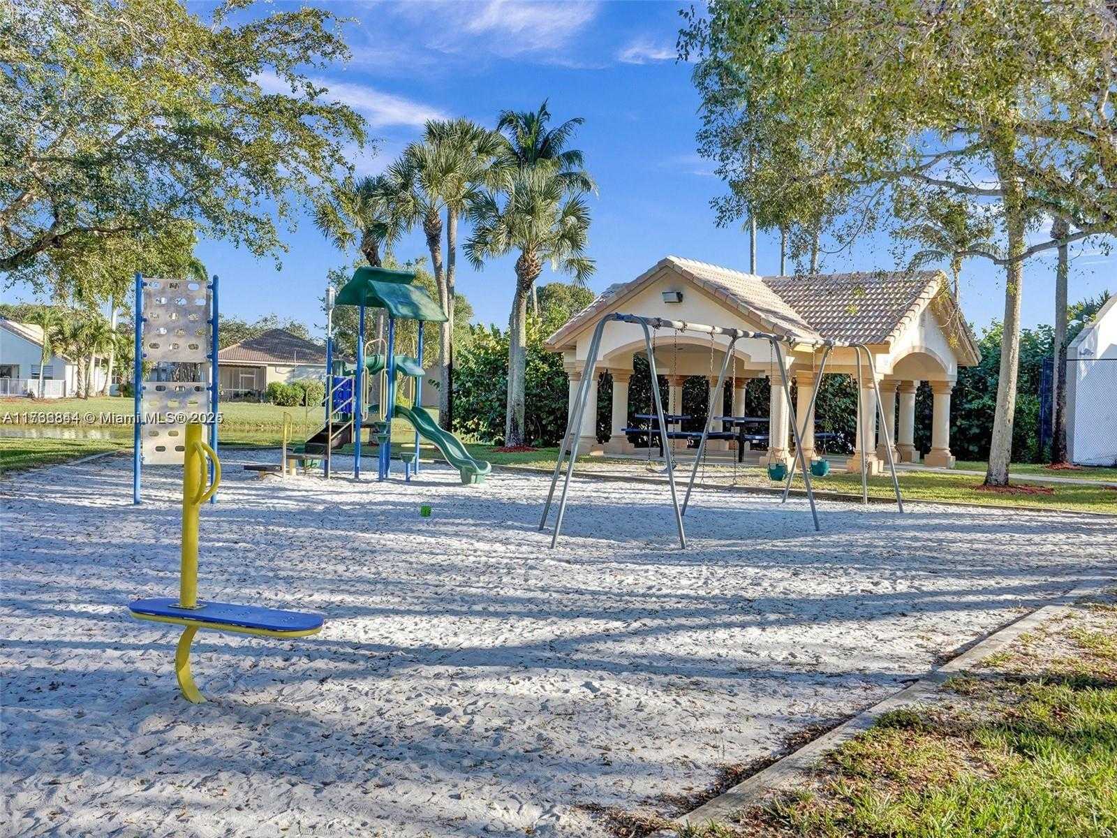 Small Image of 1026 NORTH WEST 170TH AVE, Pembroke Pines Number 40