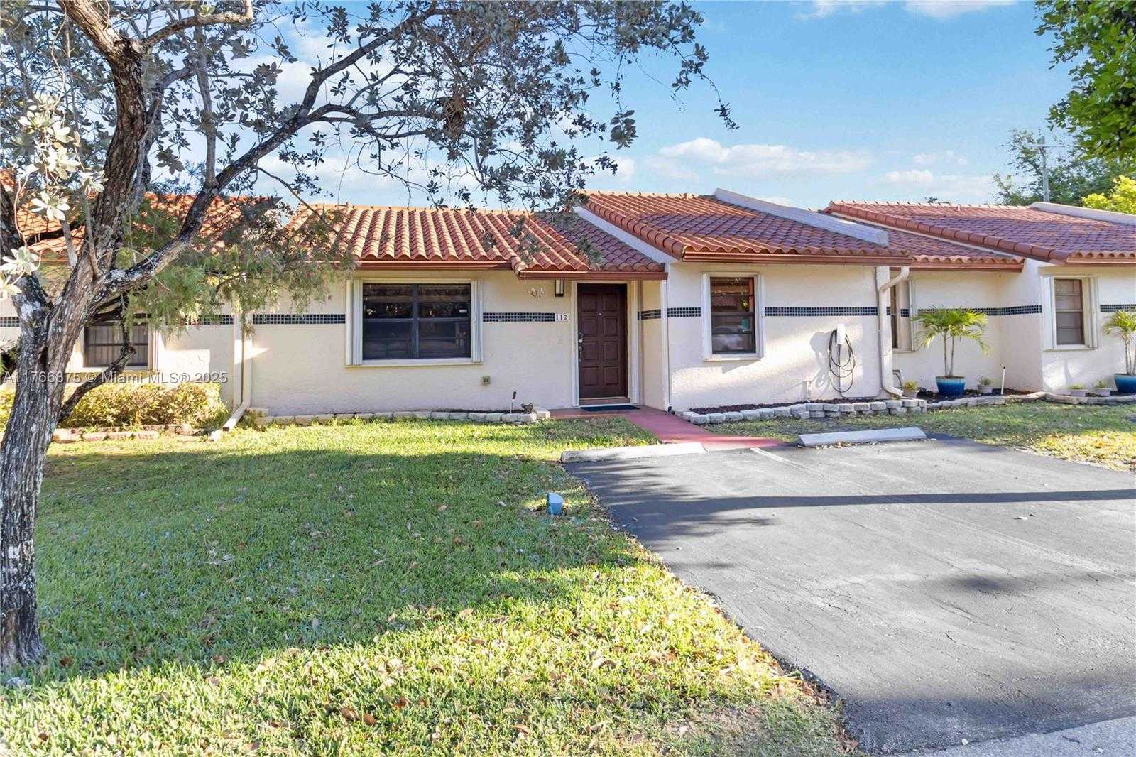 Small Image of 11217 SOUTH WEST 56TH CIR, Cooper City Number 3