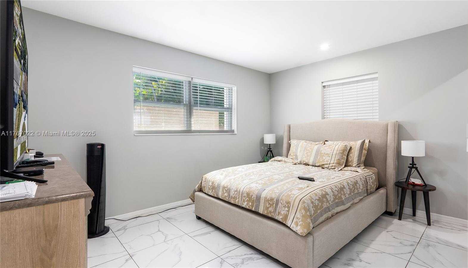 Small Image of 3120 SOUTH WEST 17TH ST, Fort Lauderdale Number 14