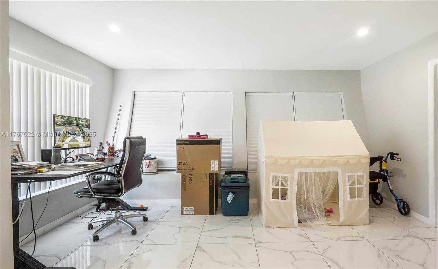 Small Image of 3120 SOUTH WEST 17TH ST, Fort Lauderdale Number 19