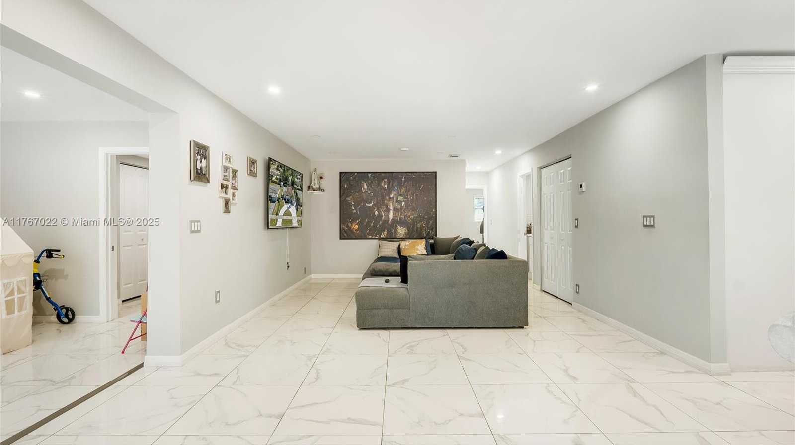 Small Image of 3120 SOUTH WEST 17TH ST, Fort Lauderdale Number 8