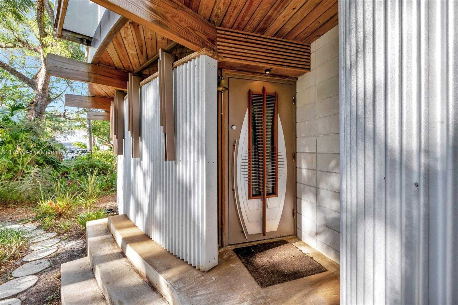 Small Image of 2410 SOUTH WEST 29TH WAY, Fort Lauderdale Number 10